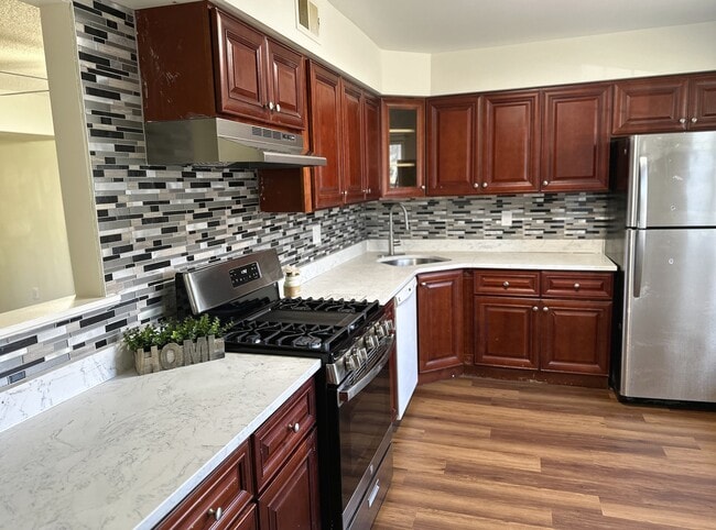 Photo - 8401 Hana Rd