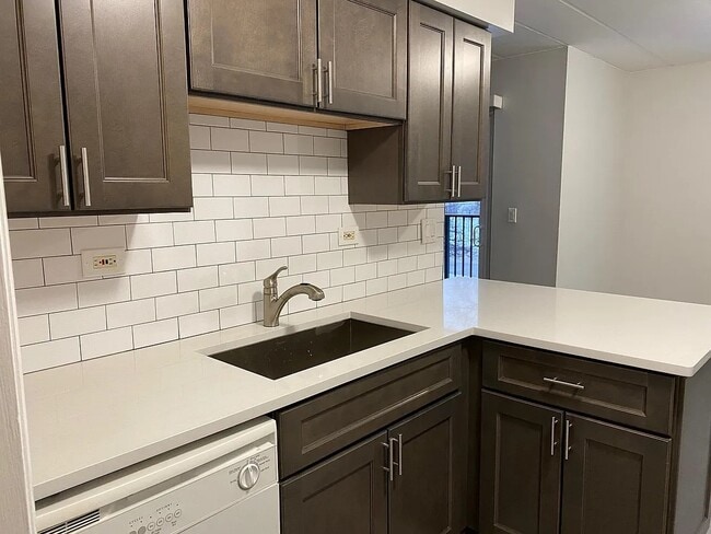 Photo - 819 E Miner St Unit 2A