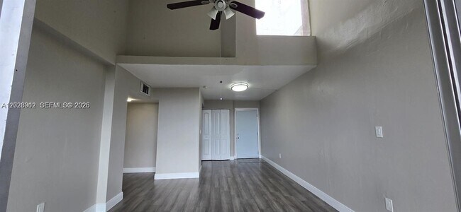 Building Photo - 8870 Fontainebleau Blvd Unit 502