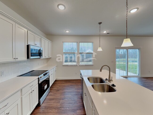 8466 Northpoint Drive