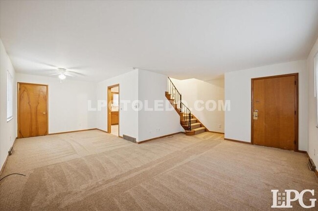 Photo - 3860 Sheffield Ct