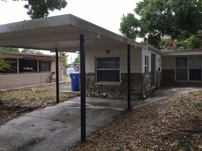 Photo - 1703 Carnegie Cir