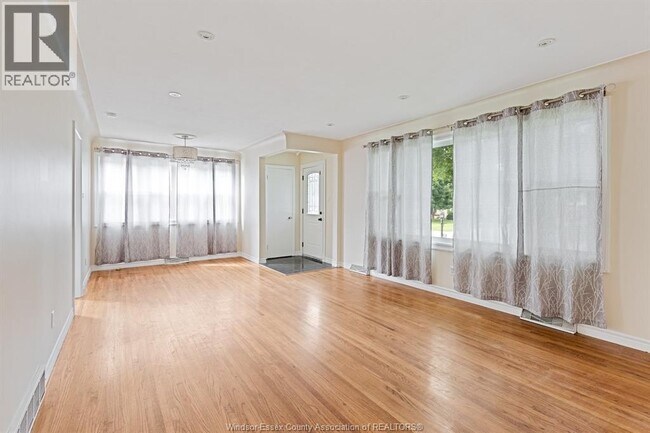 Photo - 3162 Avondale Ave