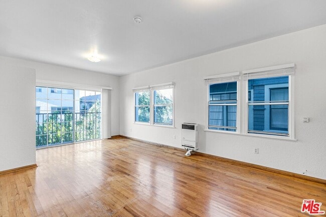 Photo - 26 Breeze Ave Unit 7