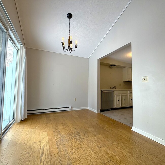 Photo - 9-11 Oakview Dr Unit 11 Oakview Drive