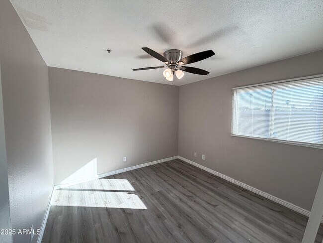 Photo - 6301 W Earll Dr