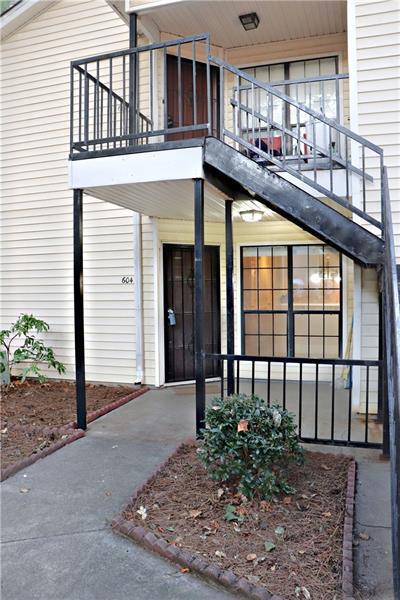 Photo - 604 Windchase Ln