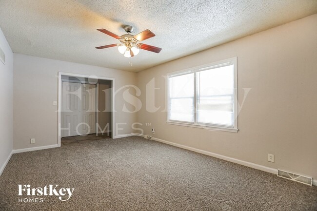 Photo - 9817 Hardesty Ave