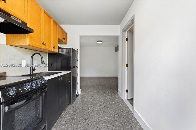 Photo - 1085 NE 34th St Unit 3