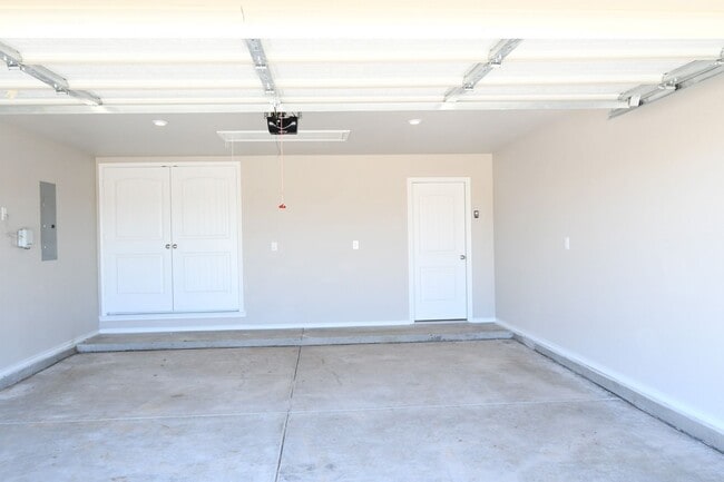 Photo - Beautiful Brand New Custom Brick Home 3 bed/ 2 bath/ 2 car garage Open Concept with huge backyard...