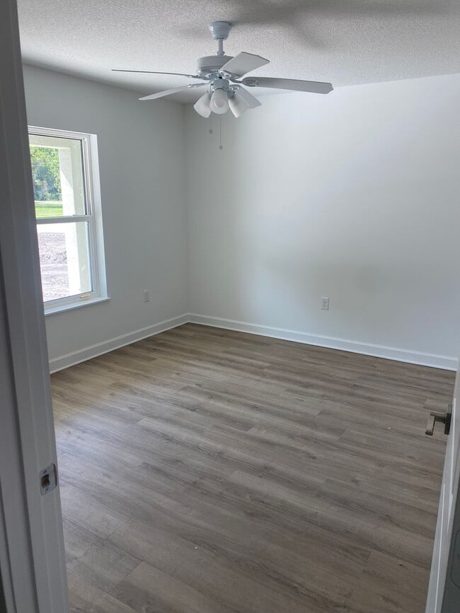 Photo - 3 Bedroom, 2 Bathroom home for rent