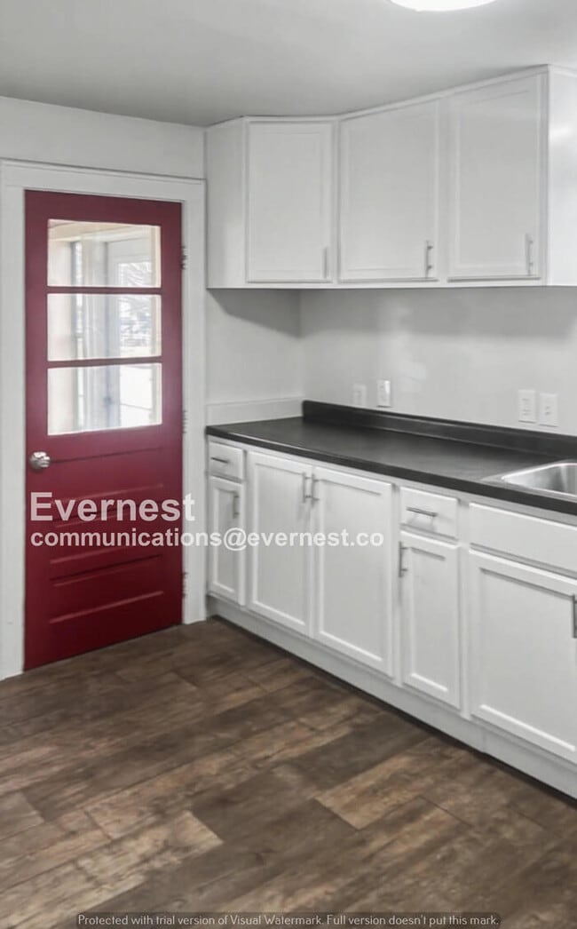 Photo - 2 Bed/1 Bath Home / Pet-Friendly / Vouchers Accepted / Available Now!