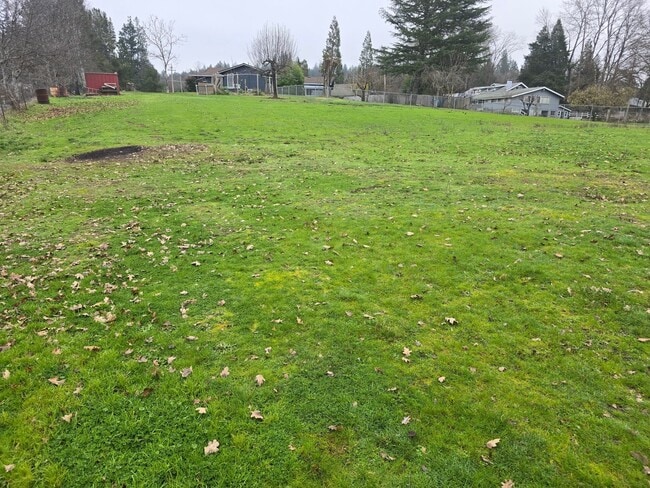 Photo - 3 bed 2 bath Mobile Home for rent  Rent in Grants Pass