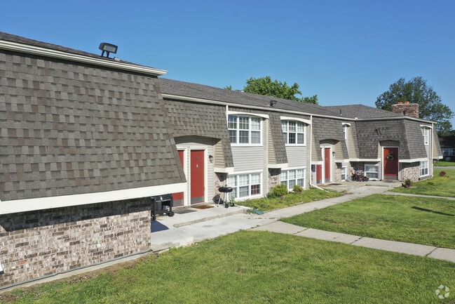 Clayton Apartments - Clayton Apartments