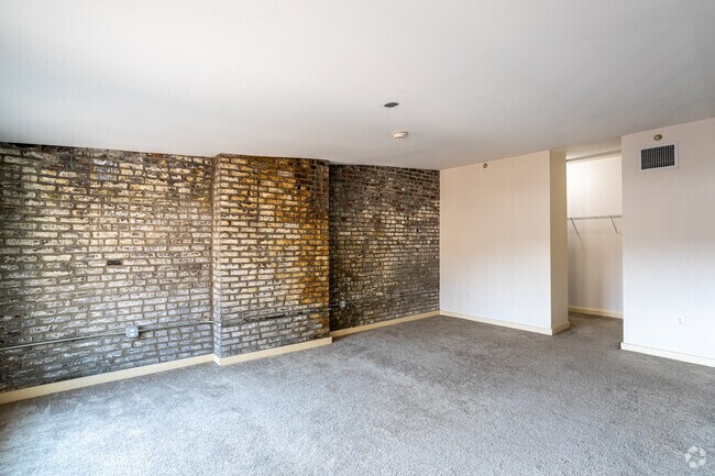 1BR, 1BA - 1,615 SF - Bedroom