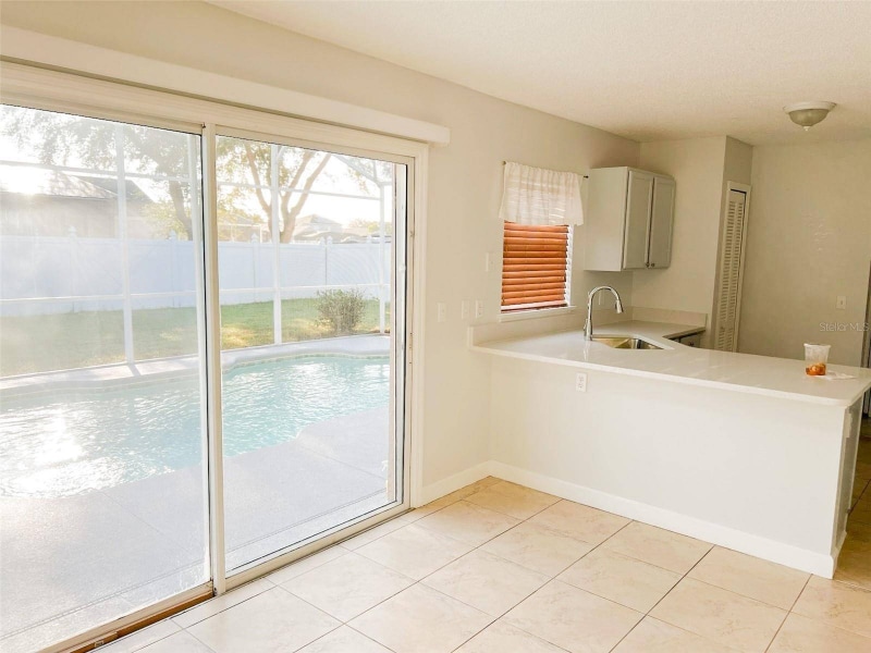 Photo - 1300 Carey Glen Cir