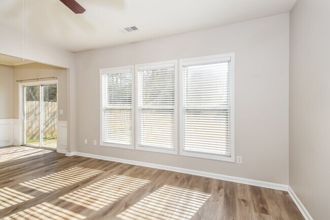 Photo - 3985 Abernathy Farm Way NW