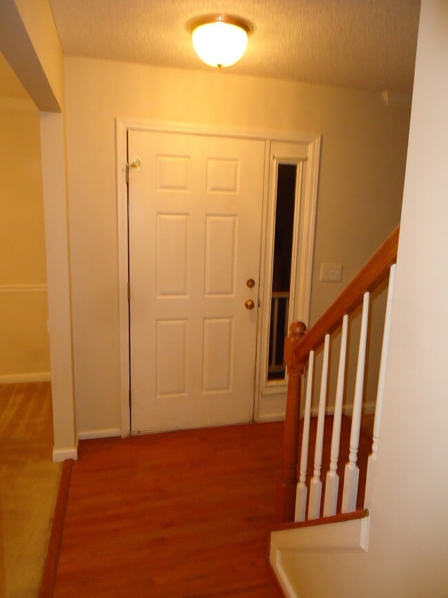 Photo - 2203 Oak Stream Ln