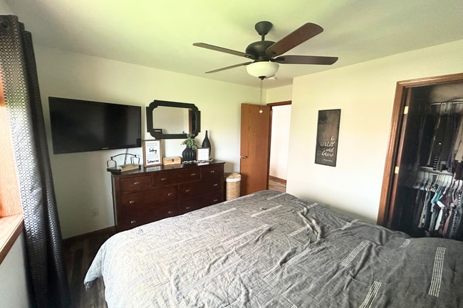 Photo - 5704 S San Diego Ave