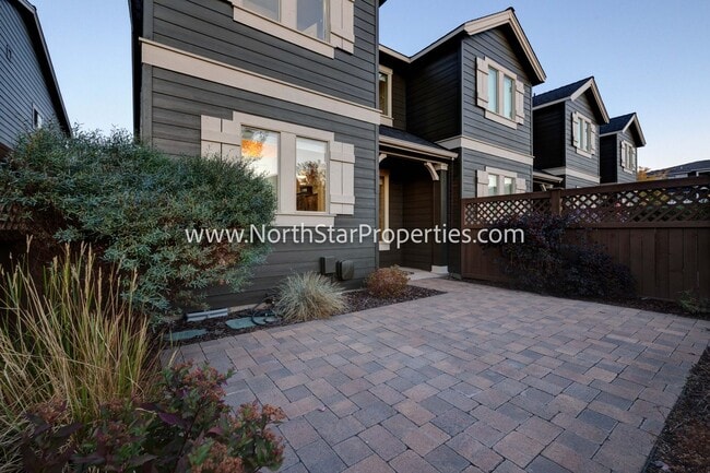 Photo - 20916 NE High Desert Ln