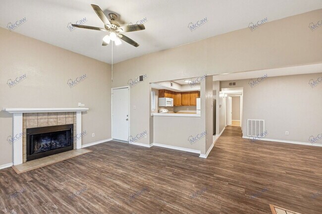 Photo - 431 Weaver St