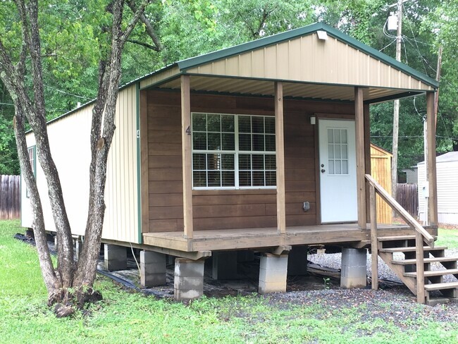Building Photo - Furnished 1 Bedroom 1 Bath Cabin Rental