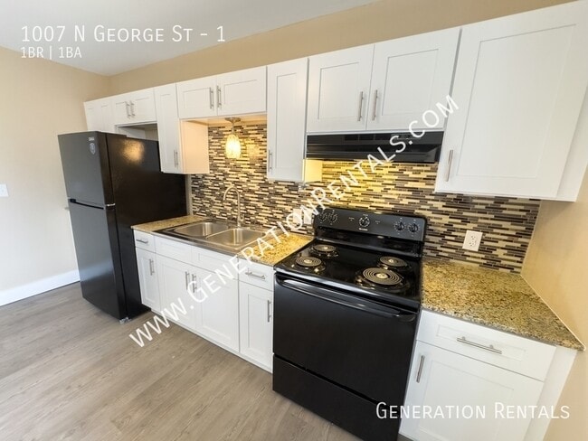 Photo - 1007 N George St Unit 1