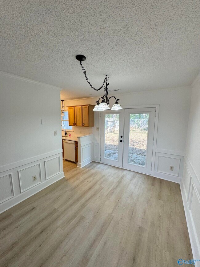 Photo - 395 Oakland Rd