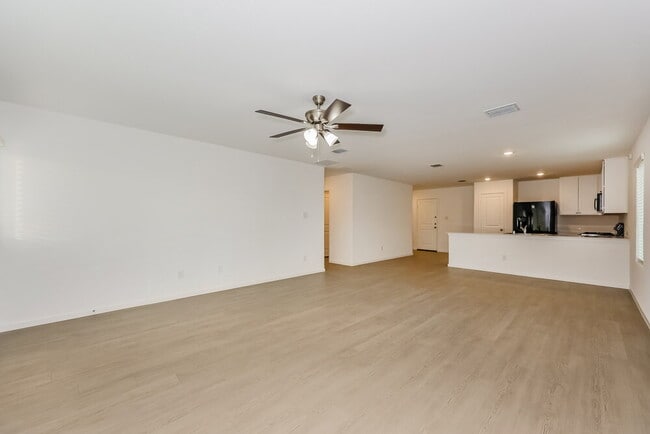 Photo - 1621 Sparrow Hawk Rd