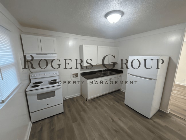 Photo - #450 - 807-809 Hughes St Duplex Unidad 809 Hughes St