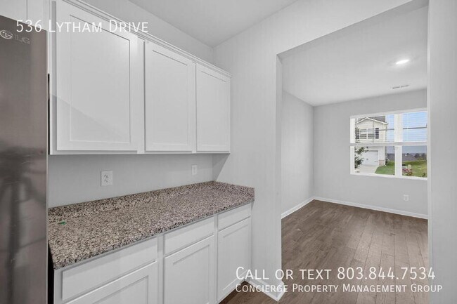 Photo - 536 Lytham Dr