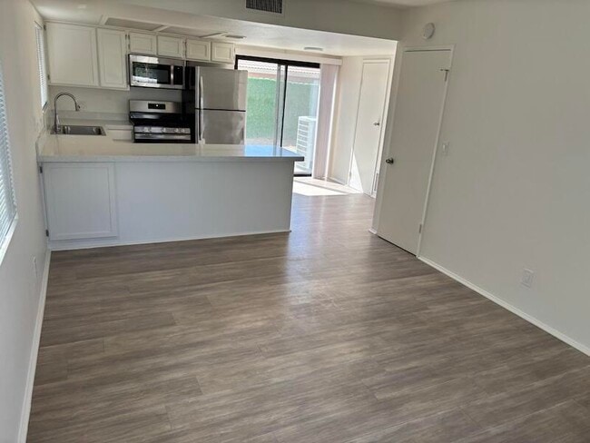 Building Photo - 32389 Whispering Palms Trail