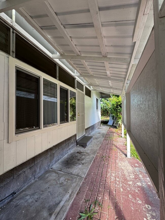 Photo - 2379 Kilauea Ave