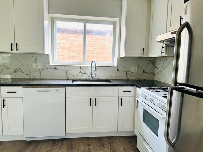 Photo - 8638 Trumbull Ave