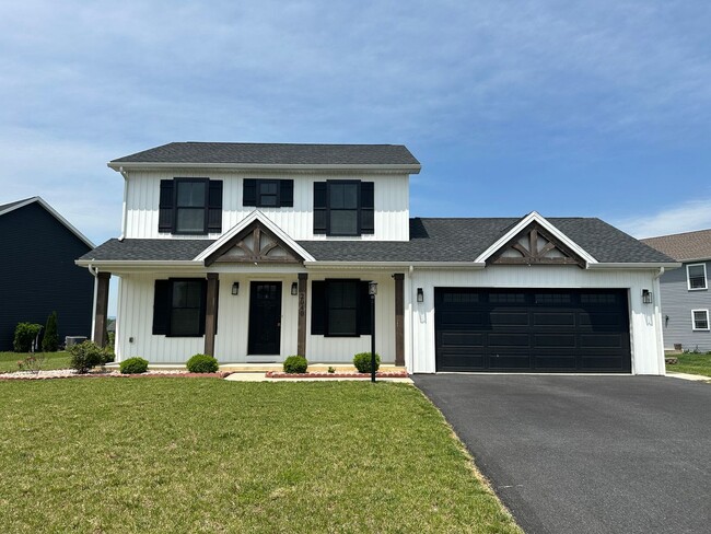 Single Family Home, 3 Bedroom, 3.5 Baths - Single Family Home, 3 Bedroom, 3.5 Baths