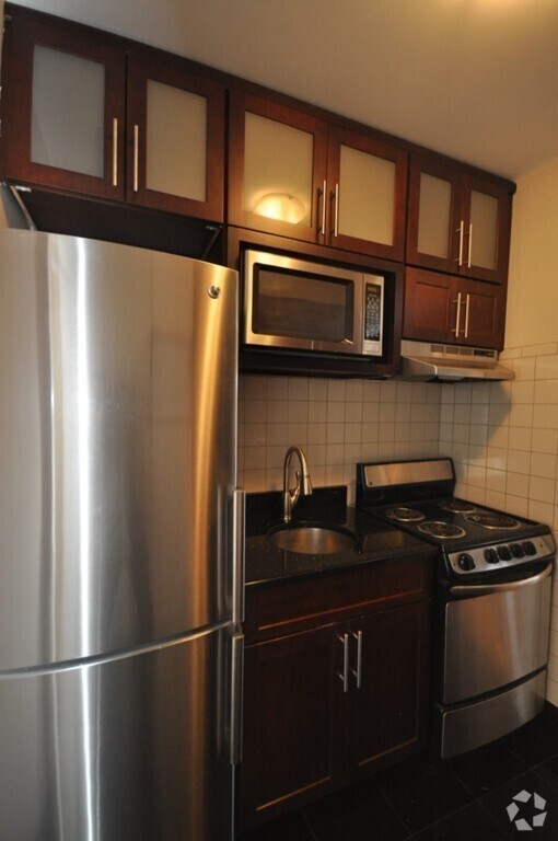 Building Photo - 218 Newbury St Unit PH Rental