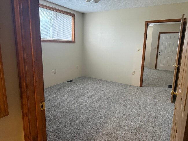 Photo - 222 Scottwood Ave Unit B