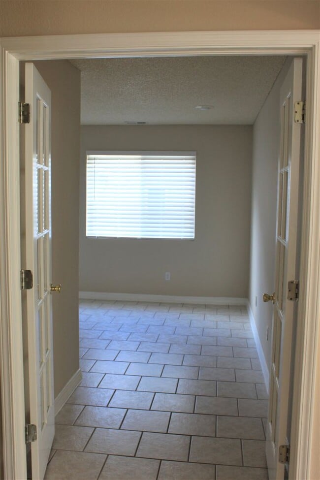 Photo - 8236 Radclff Drive