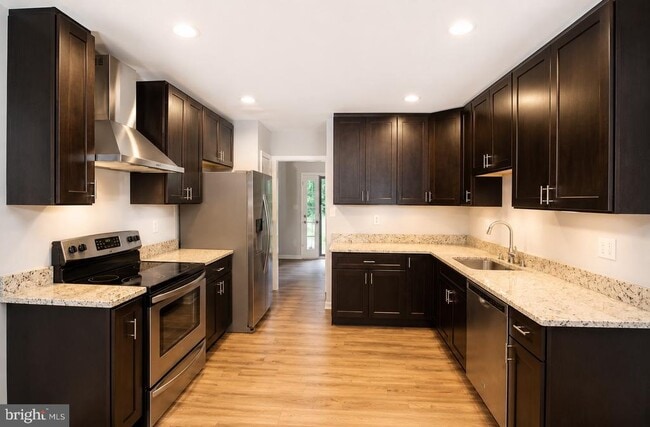 Building Photo - 12203 Dillard Pl