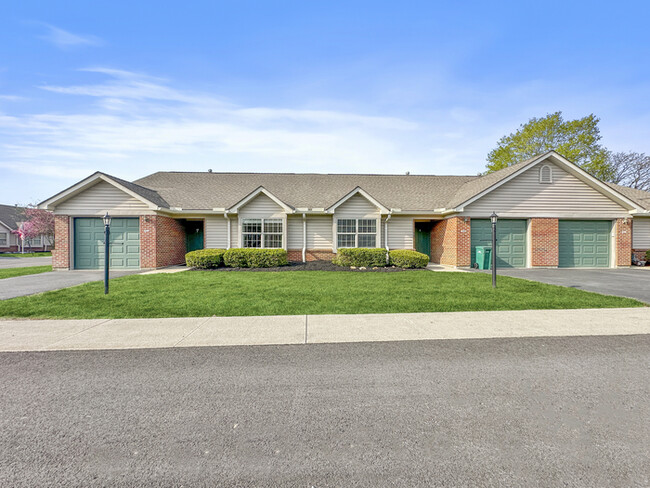 SENIOR INDEPENDENT LIVING COMMUNITY IN FAR... - SENIOR INDEPENDENT LIVING COMMUNITY IN FAR... House