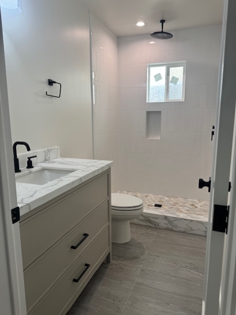 Photo - 701 N Tamarind Ave