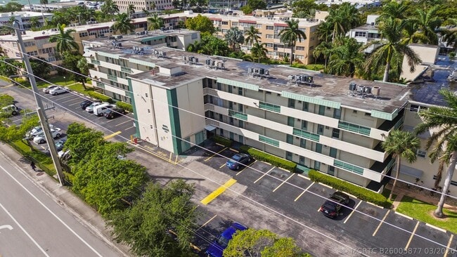 Building Photo - 1333 E Hallandale Beach Blvd Unit 409