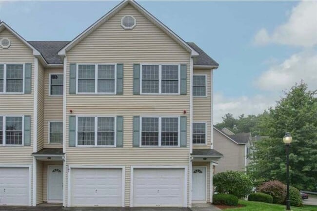 Building Photo - 8 Intervale Ct Rental