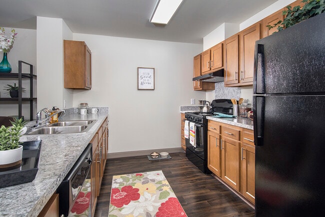 Residences at Maple Glen