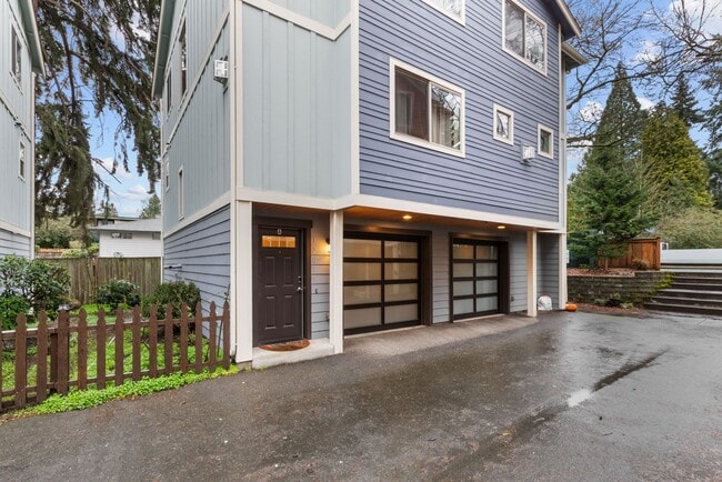 Photo - 2bd/2.5ba Seattle Townhome