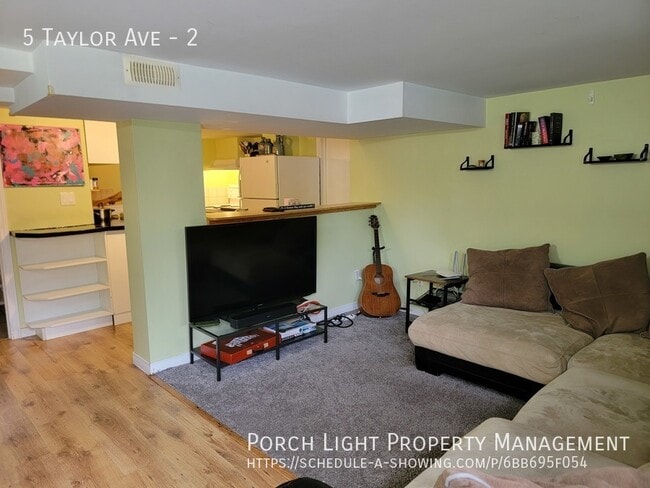 Building Photo - ALL INCLUSIVE 1 Bedroom with parking and on site laundry Unit 2