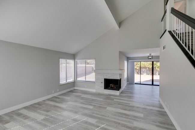 Photo - 3-Bedroom Dream Home in Green Valley
