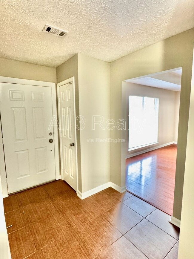 Photo - 5931 Brewbaker Blvd