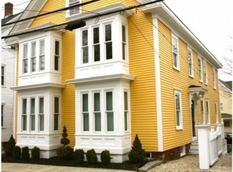 Building Photo - 44 Dennett St