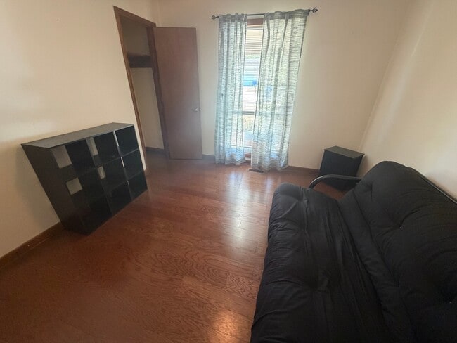6808 Sugarbin Ln